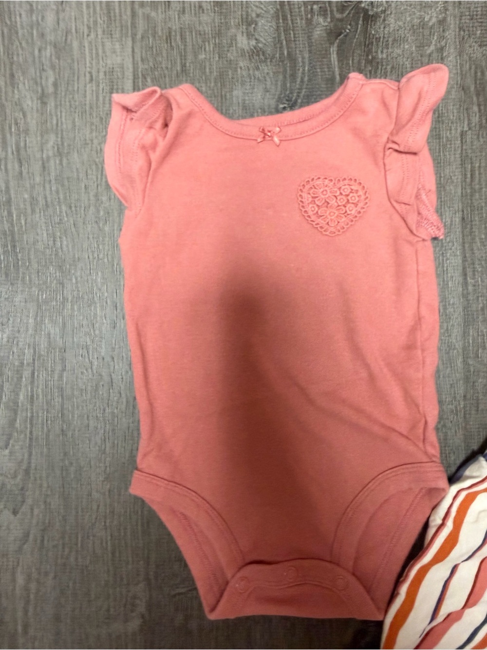 Carter's Pink Ruffle Sleeve Top with Multi-Stripe Shorts - Picture 4 of 7